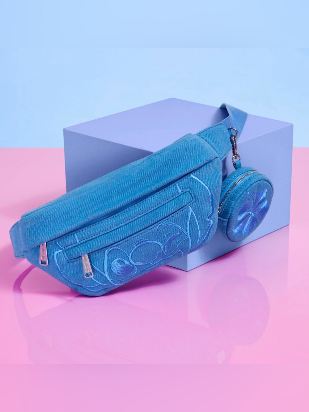 Loungefly - DISNEY Stitch Ohana Canvas Convertible
Belt Bag with Coin Bag